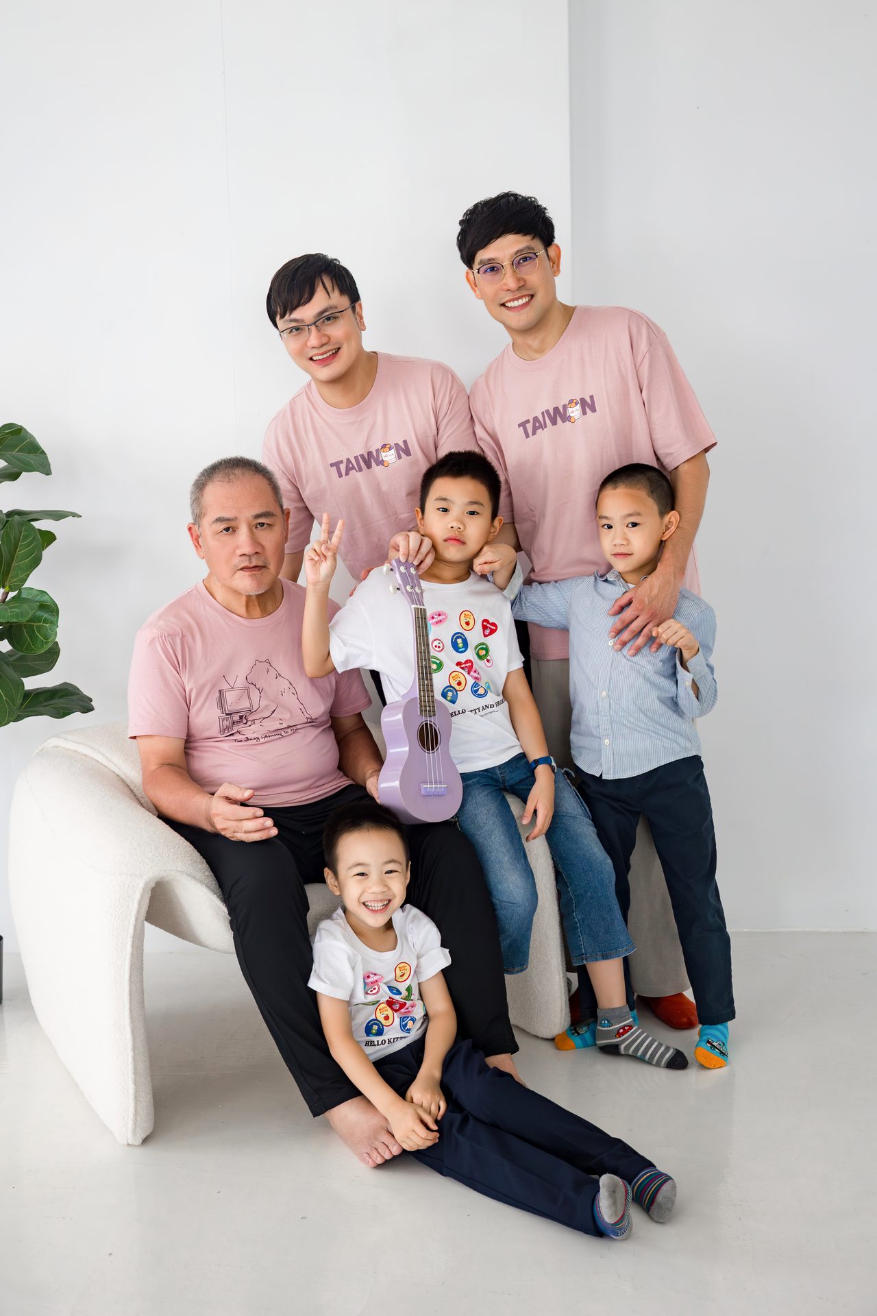 高雄全家福攝影 爸爸與孩子們的歡樂合影
