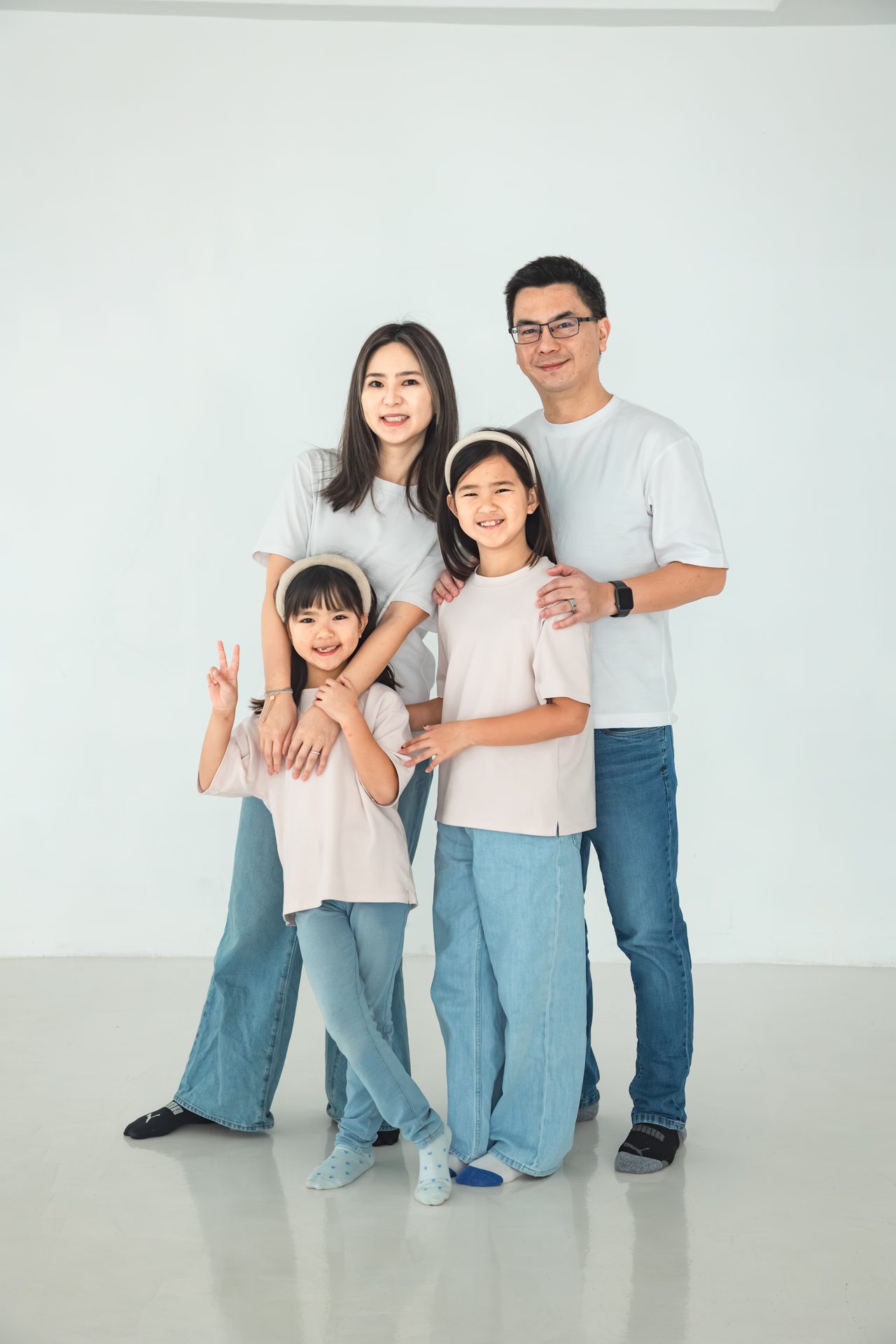 高雄全家福攝影 純白棚拍四口之家親子合照
