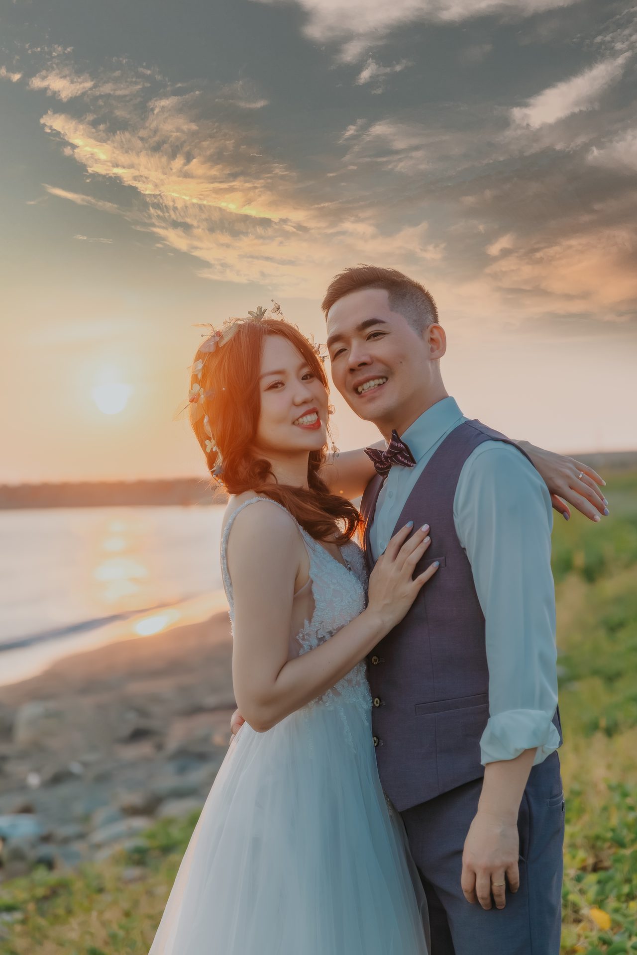 高雄婚紗攝影 海邊夕陽依偎