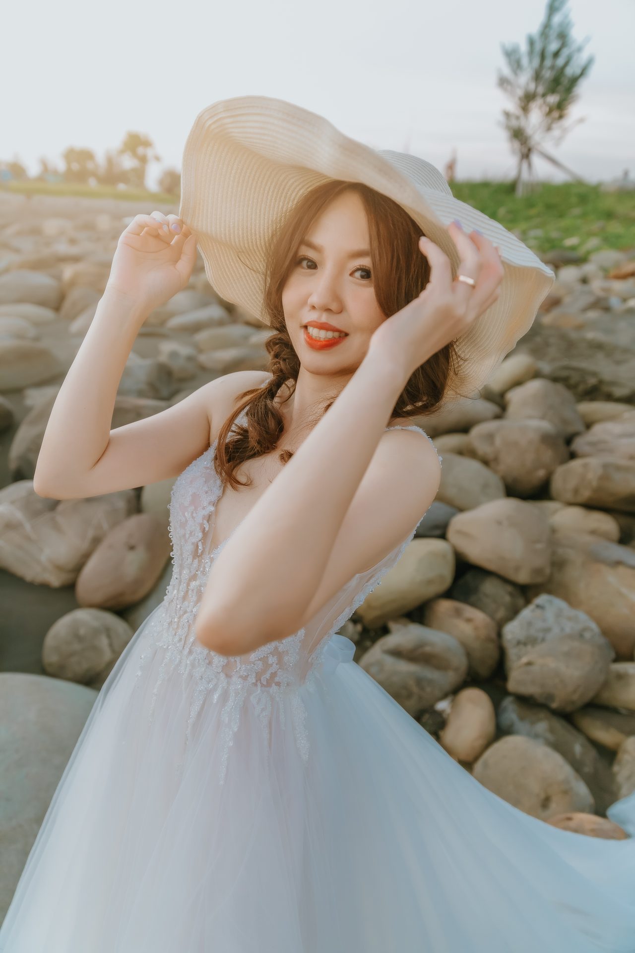 高雄婚紗攝影 白紗草帽新娘特寫