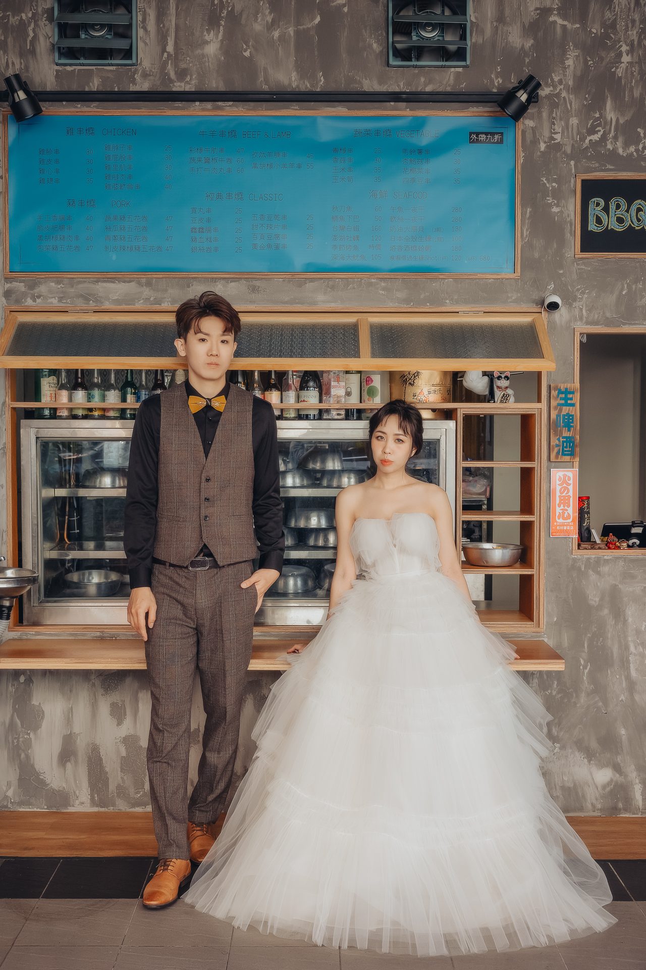 高雄婚紗攝影 復古吧檯場景婚紗