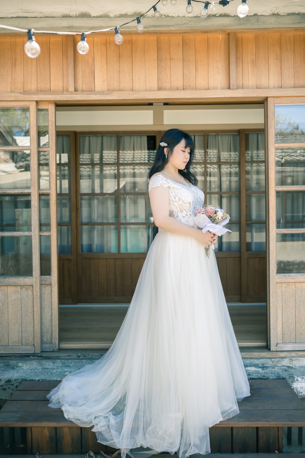 高雄婚紗攝影 日式門前純白婚紗站姿