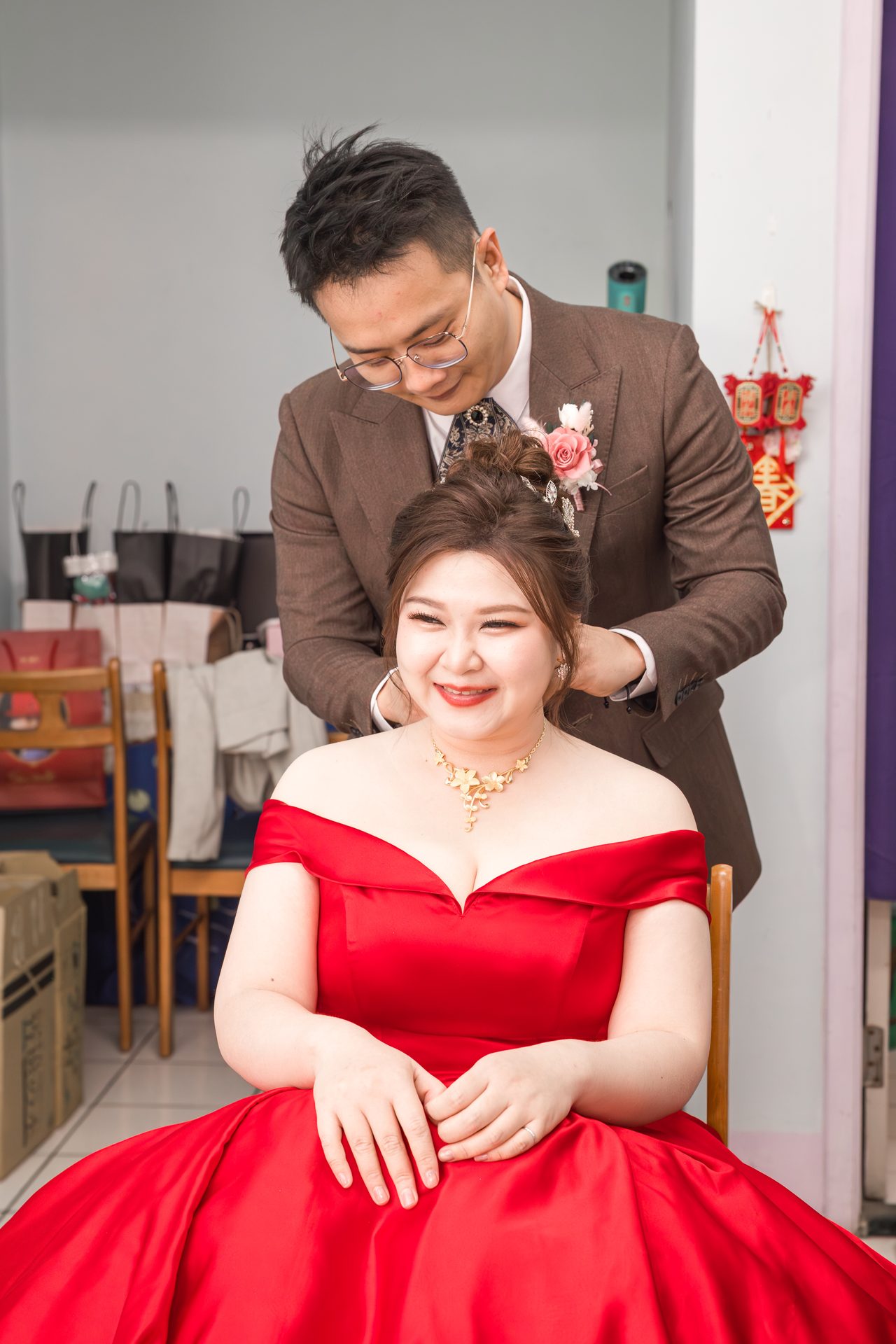 迎娶時新人相擁的動人 first look,高雄婚禮攝影