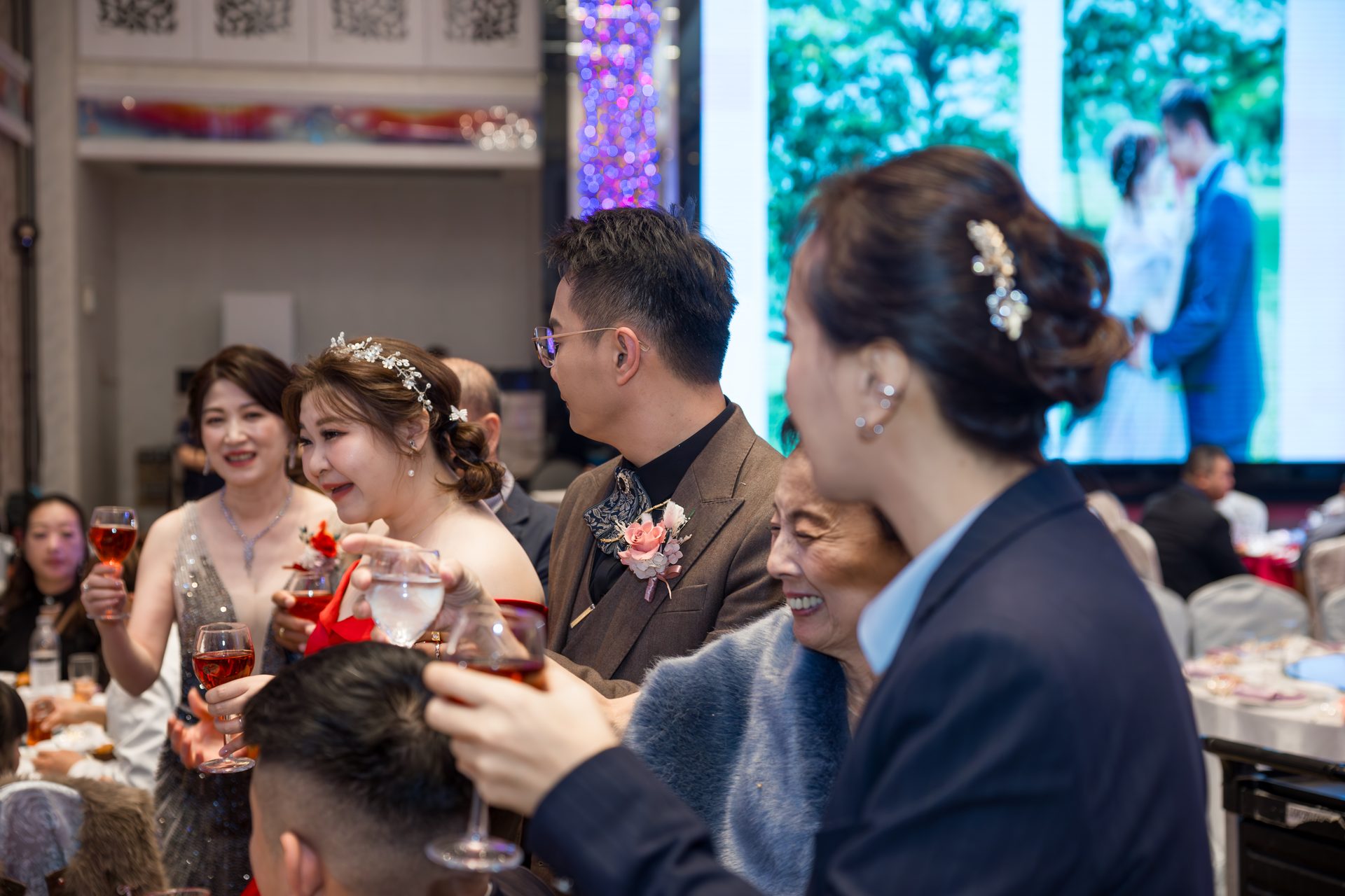 二進紅色禮服新人敬酒同歡,高雄婚攝