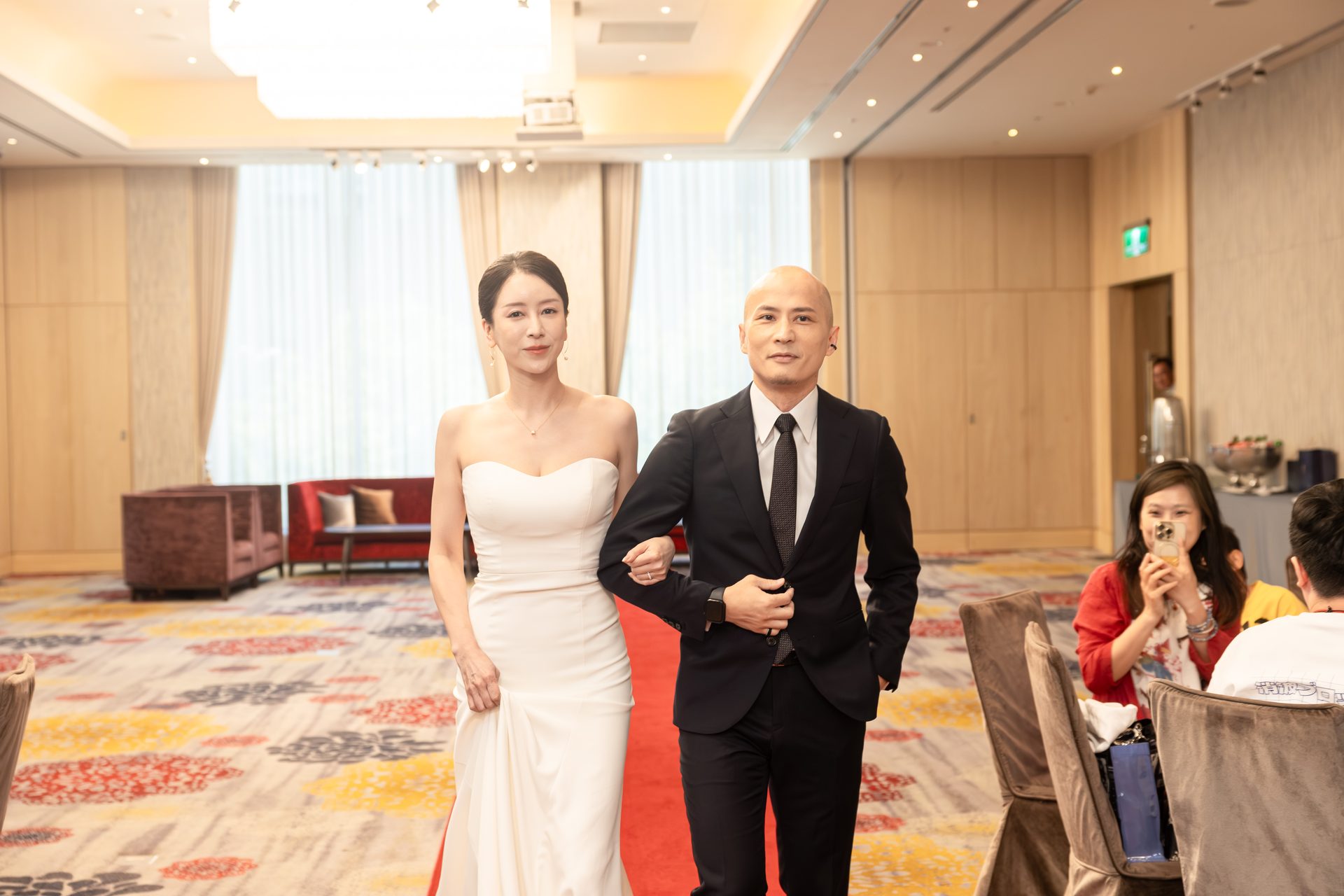 新娘與父親一同進場的動人時刻,高雄婚禮紀錄