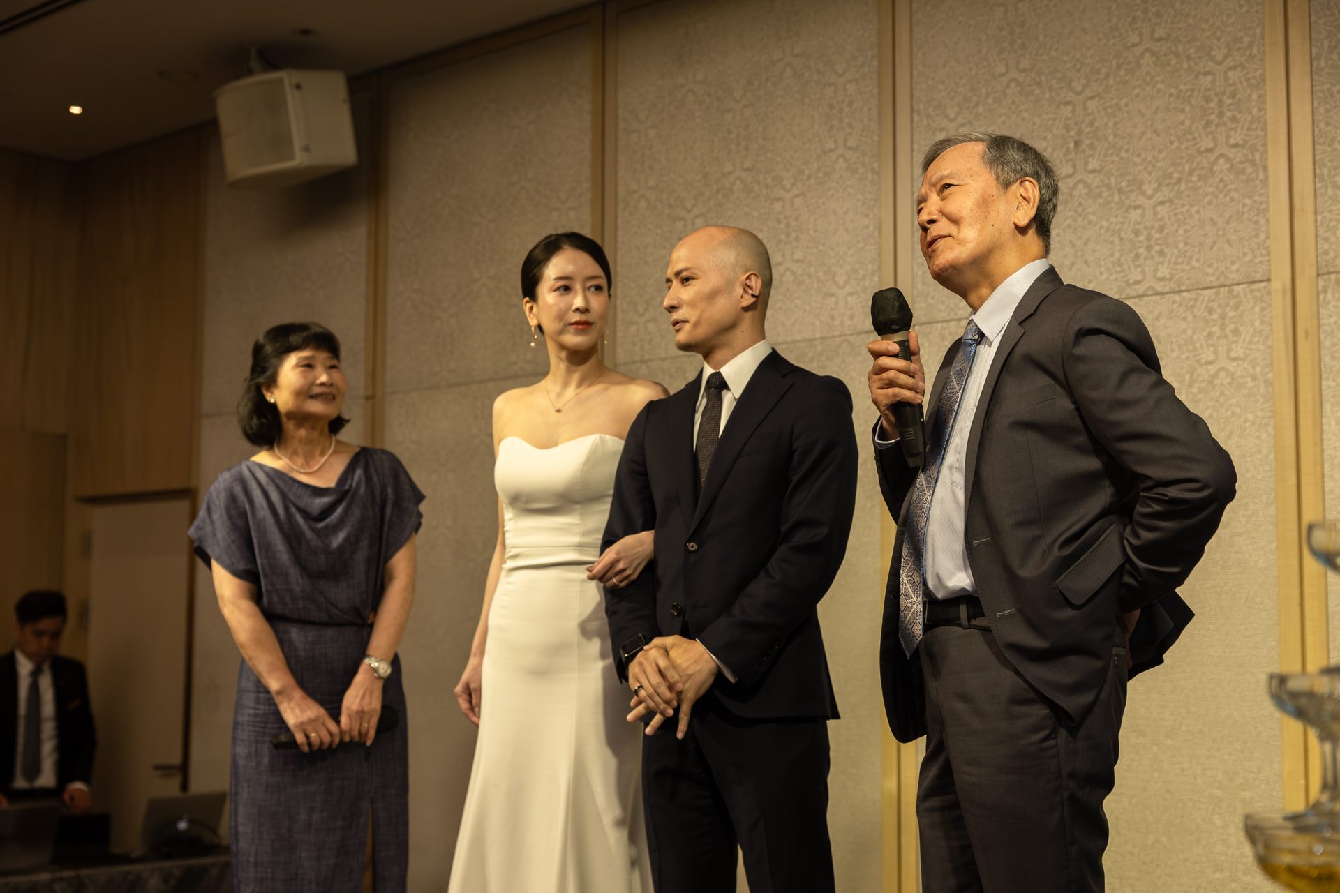 新人步入紅毯的進場畫面,高雄婚攝